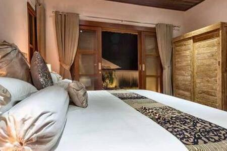 Agung Villa *