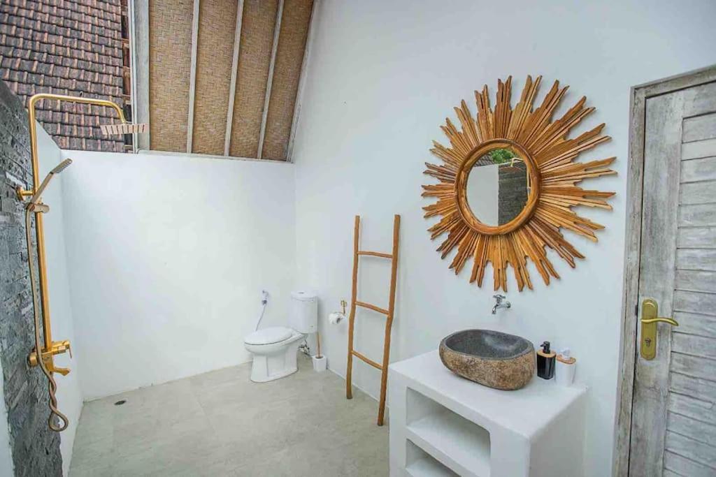 Sunset House Ceningan, 10 Person Beachview Private Villa *