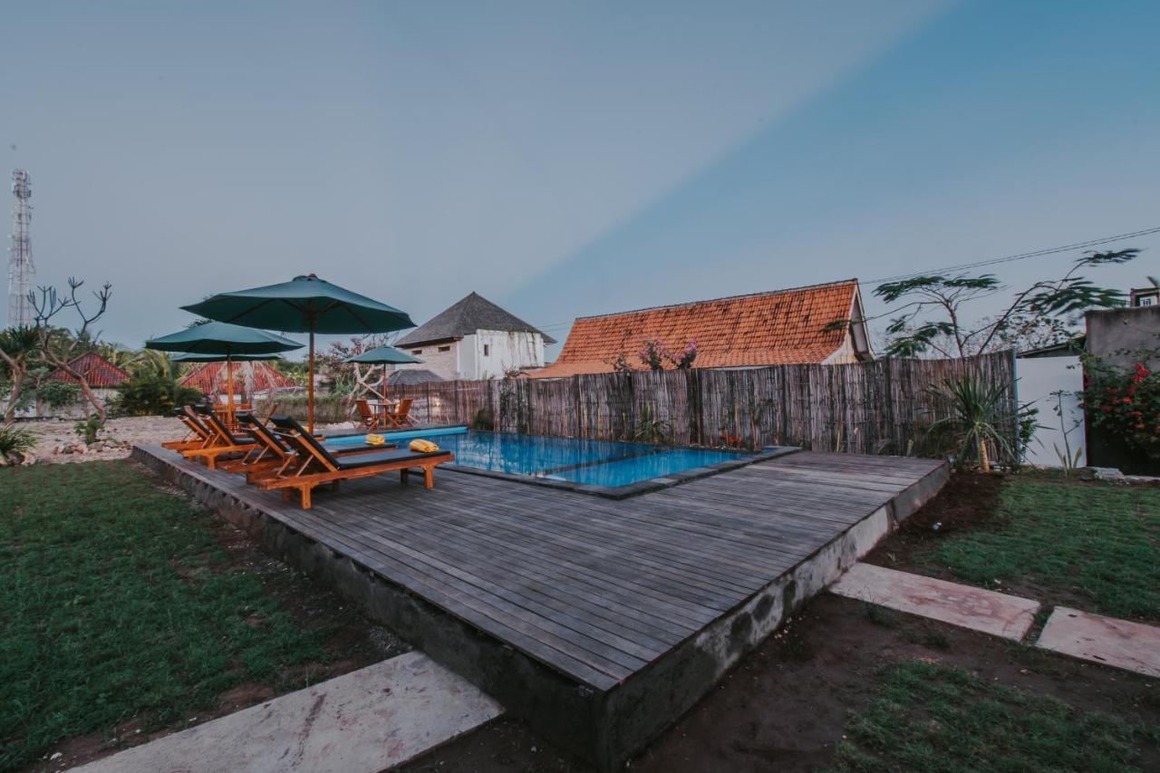 Paluh Huts Hotel 3*