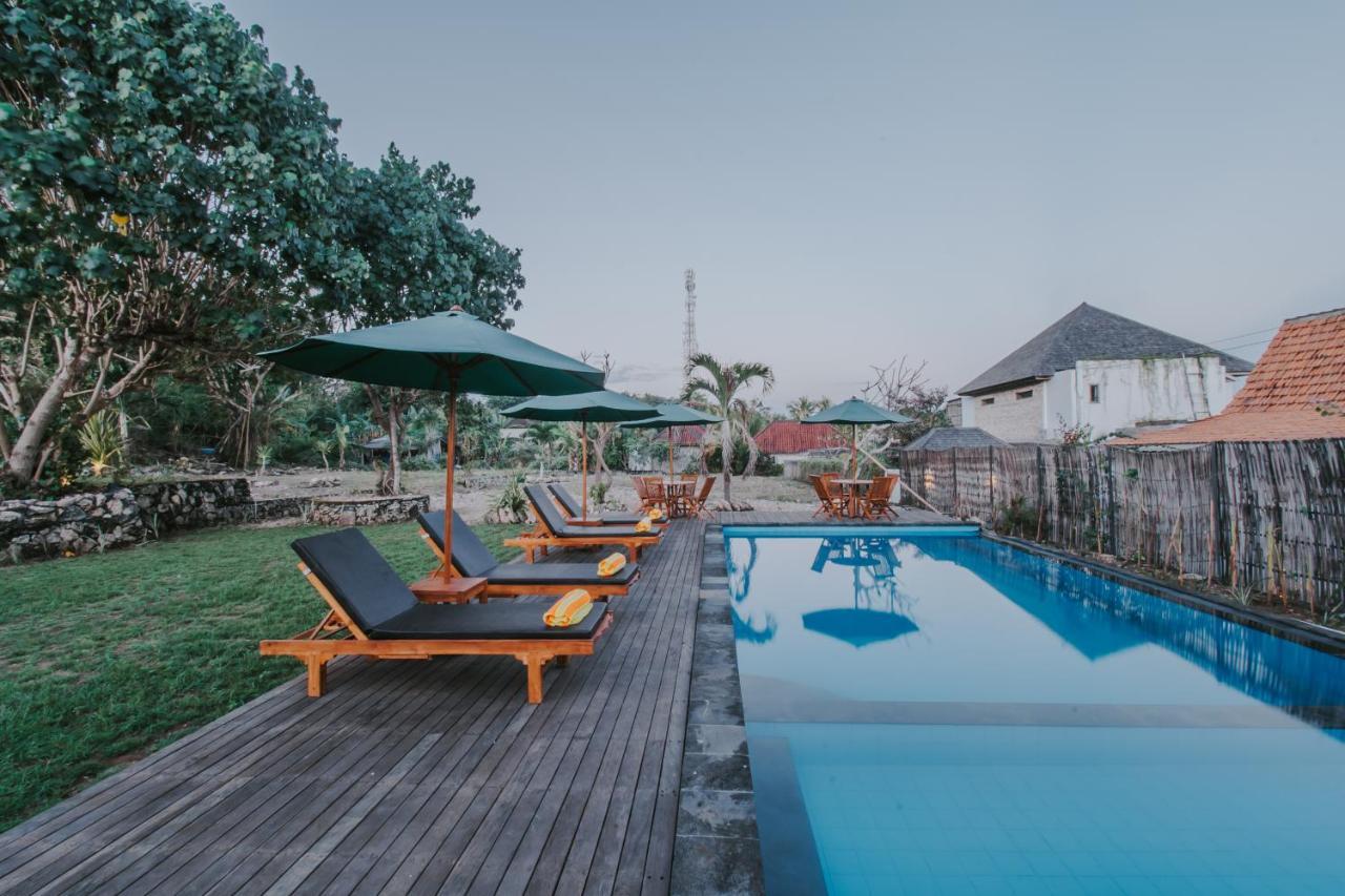 Paluh Huts Hotel