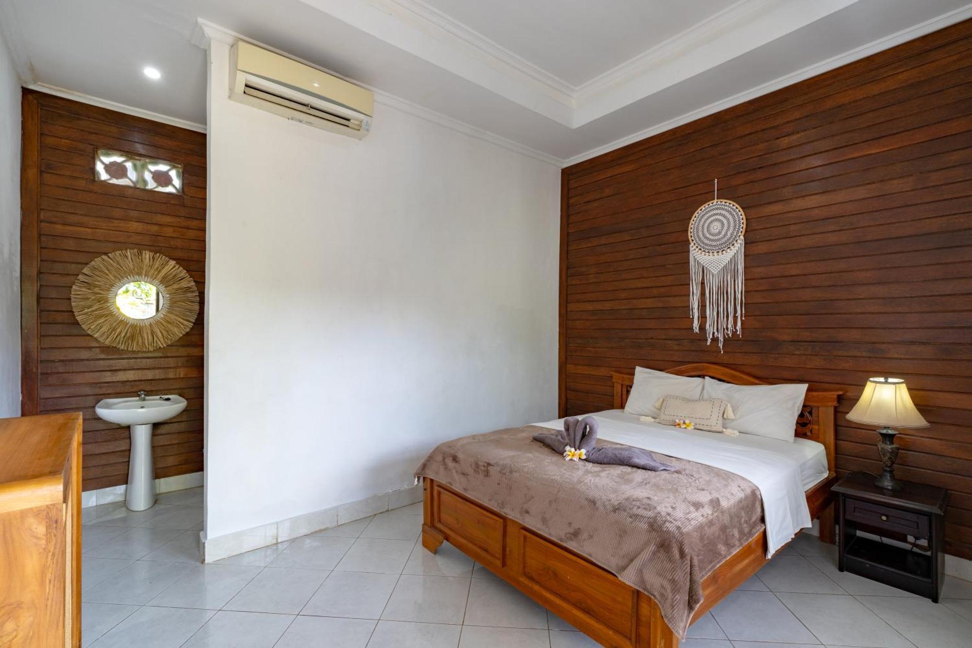 Widia Nusa Bali Redpartner Wisma tamu Nusa Lembongan (Bali)