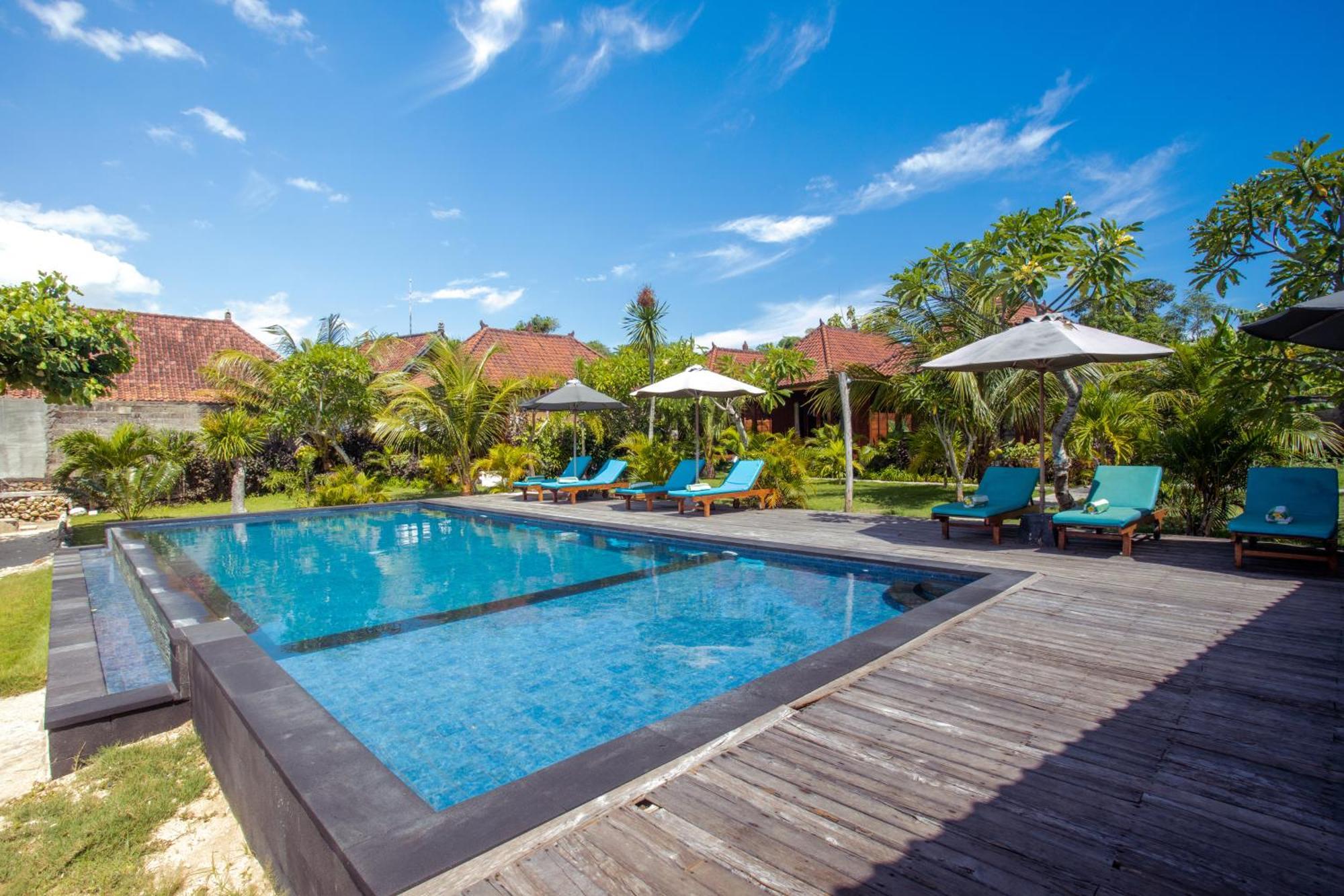 D'muncuk Huts Hotel