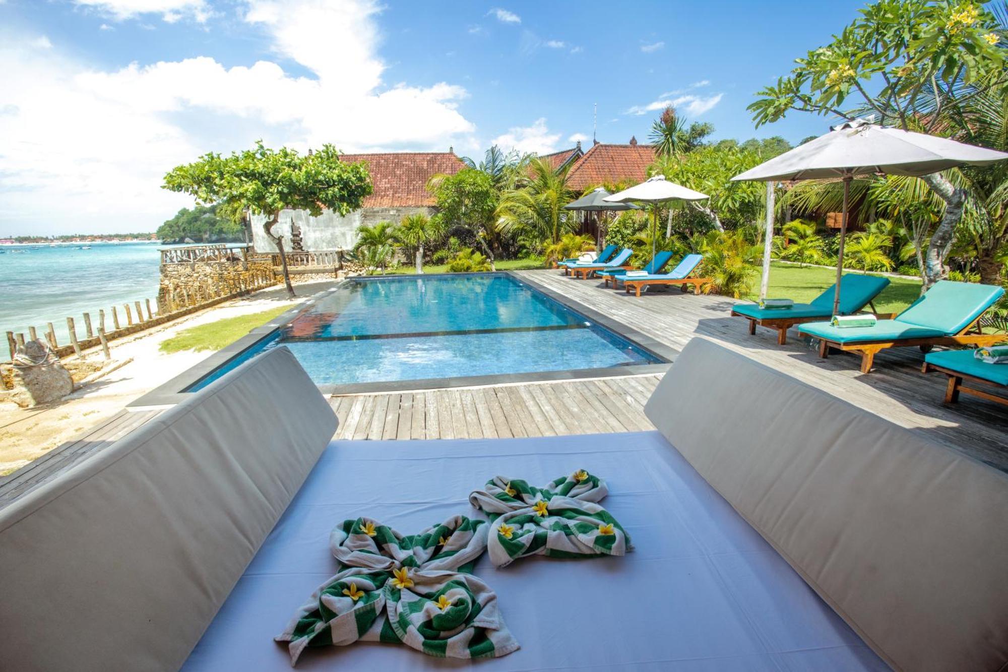 D'muncuk Huts Hotel *