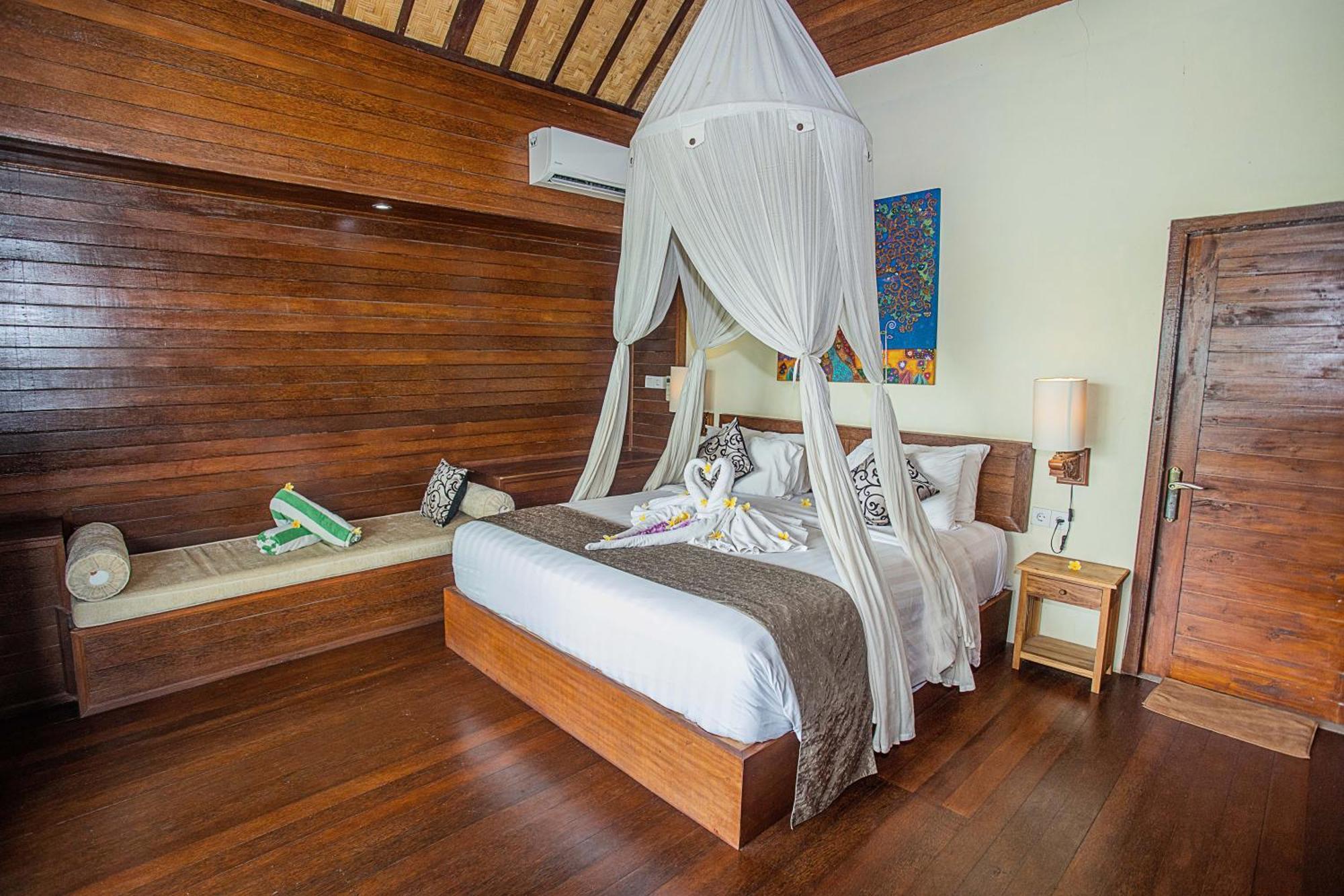D'muncuk Huts Hotel *