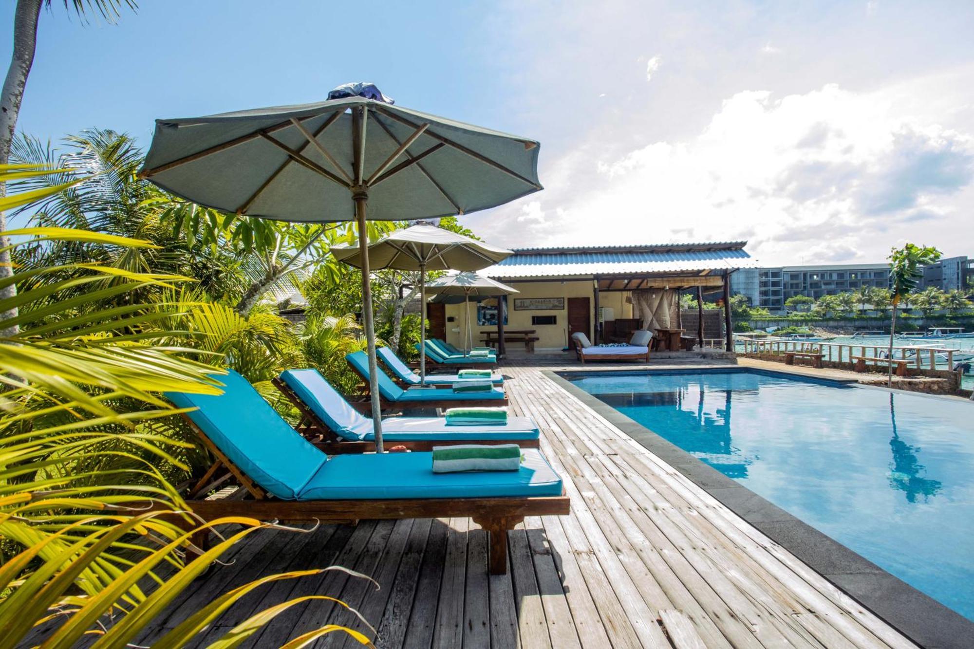 D'muncuk Huts Hotel
