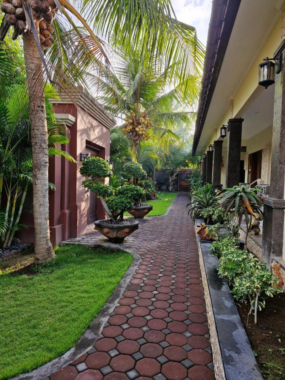 Sari Ayuning Nusa * Nusa Lembongan (Bali)