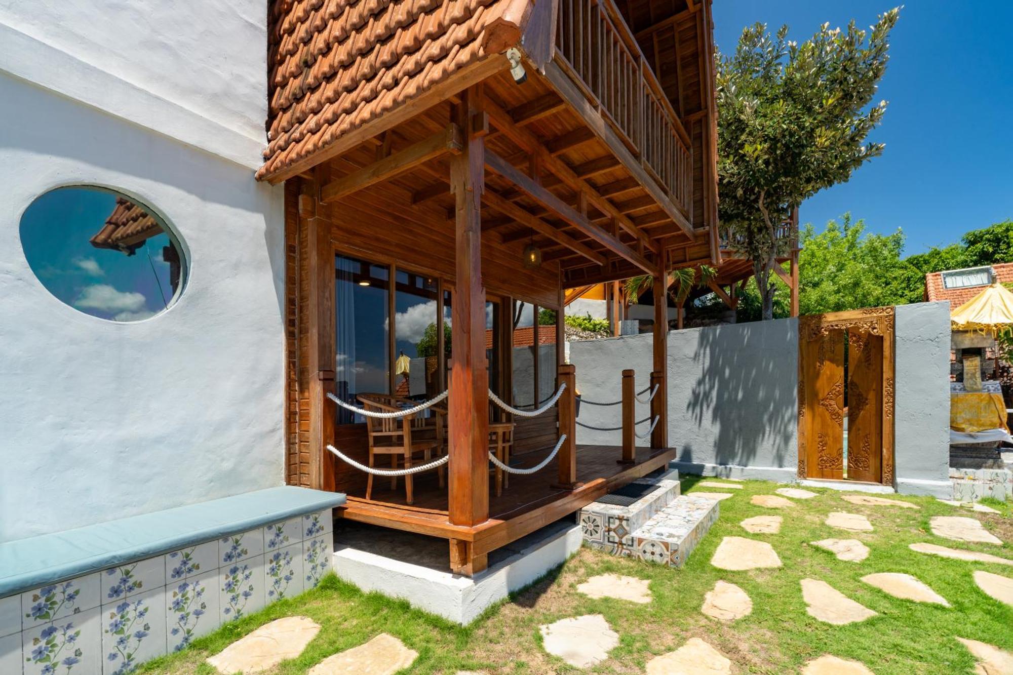 Hotel Butterfly Nusa Ceningan