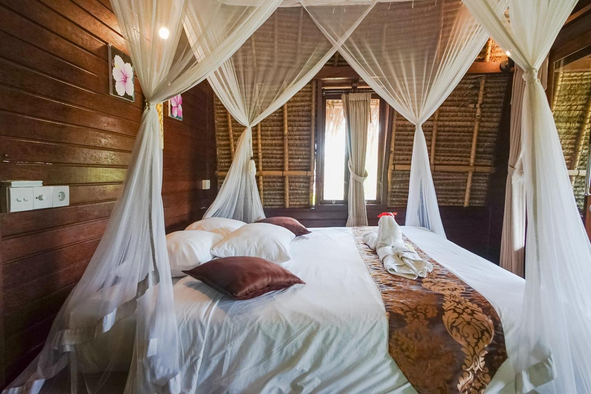 Taman liburan Abian Huts Dream 3*