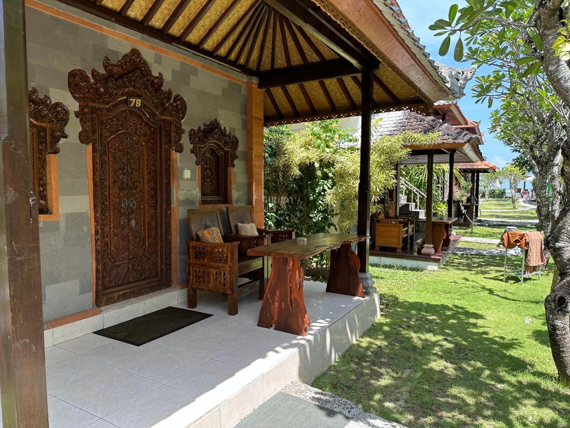 Ketut Losmen Holiday park *