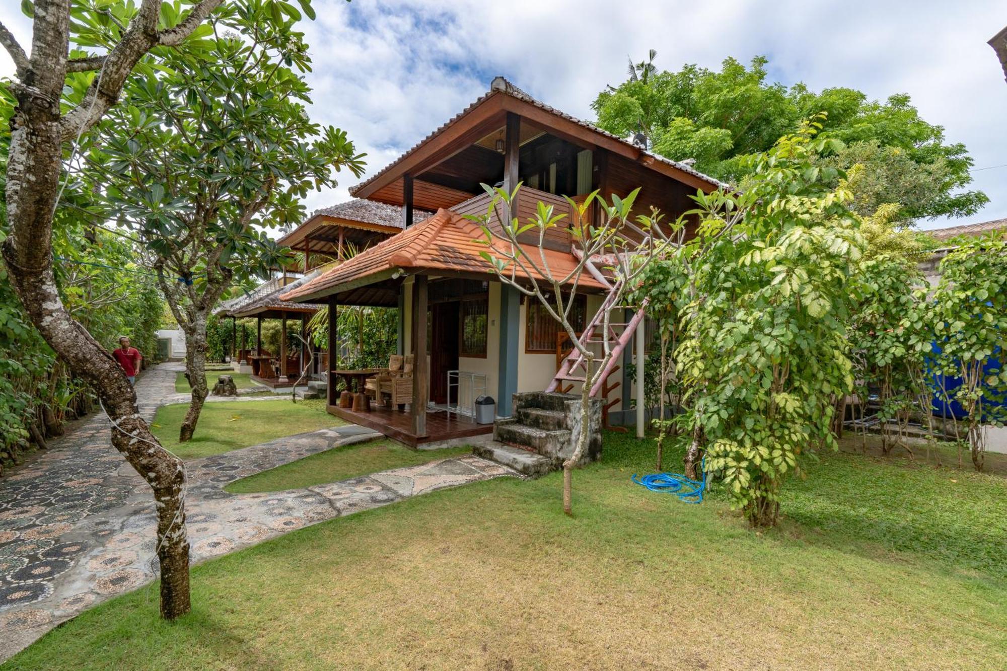 Ketut Losmen * Nusa Lembongan (Bali)
