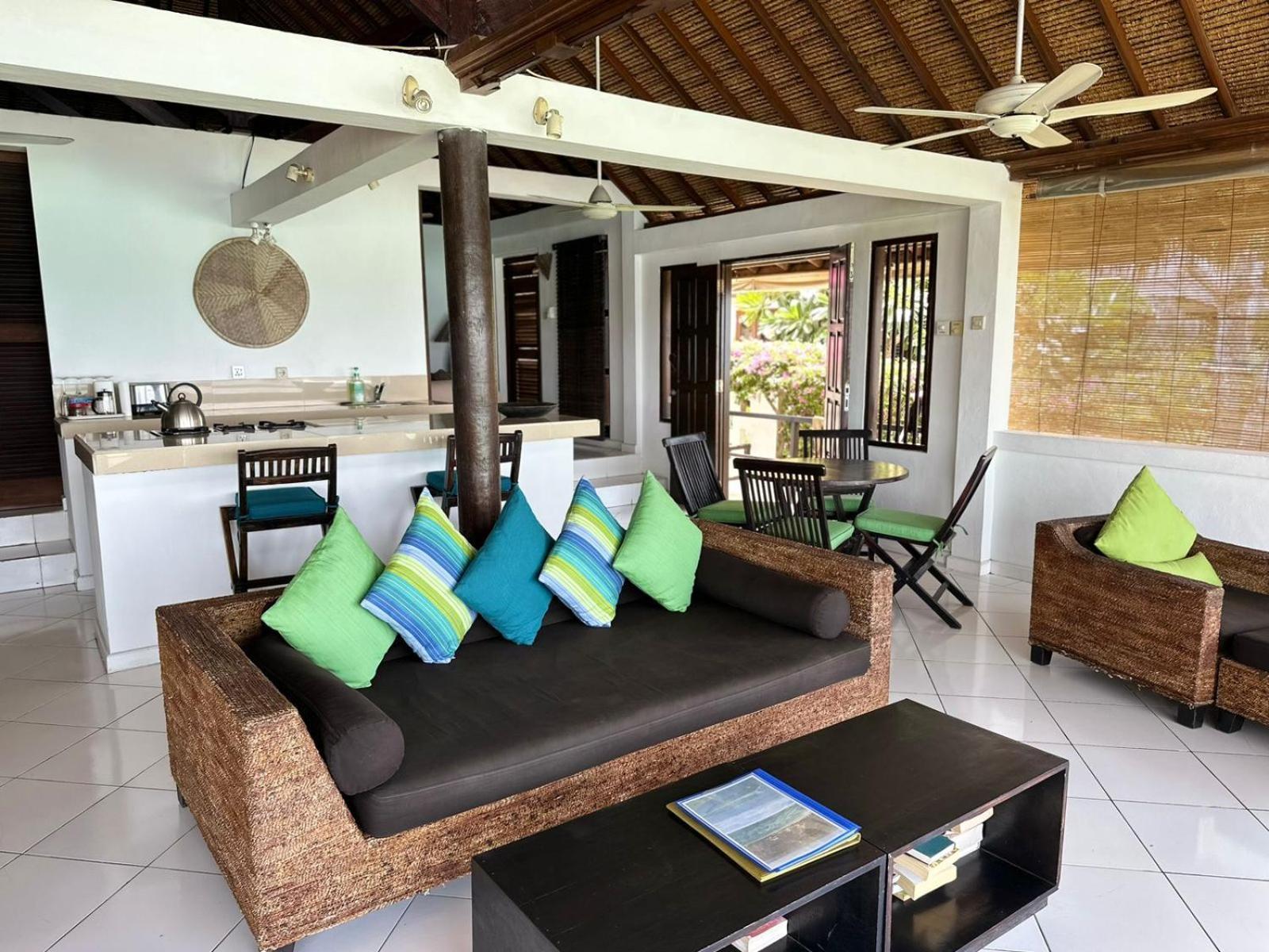 Atas Villa