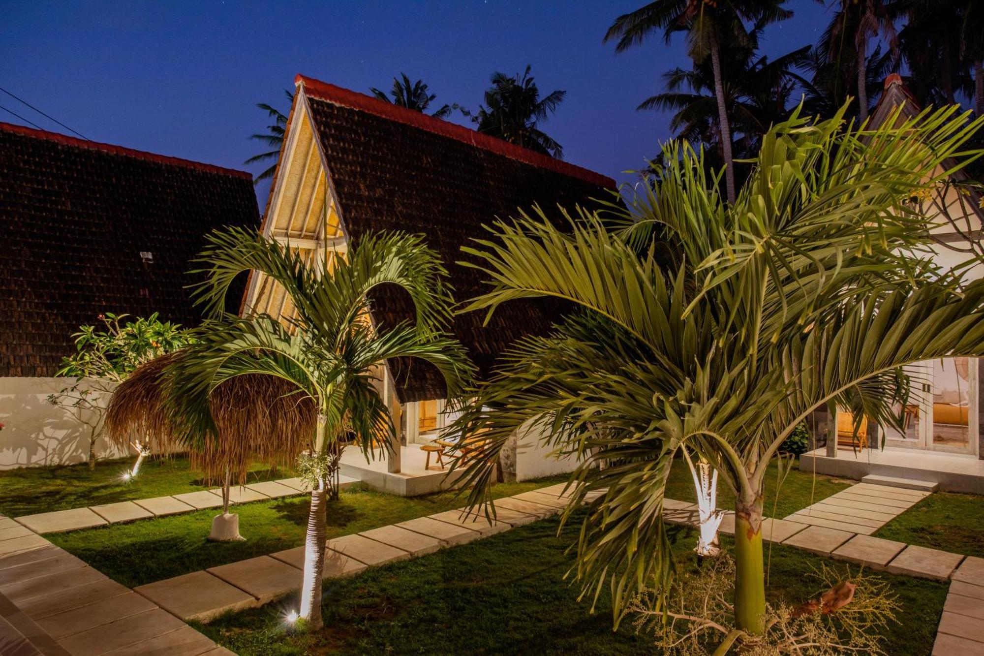 Sunset House Ceningan, 10 Person Beachview Private Nusa Lembongan (Bali)