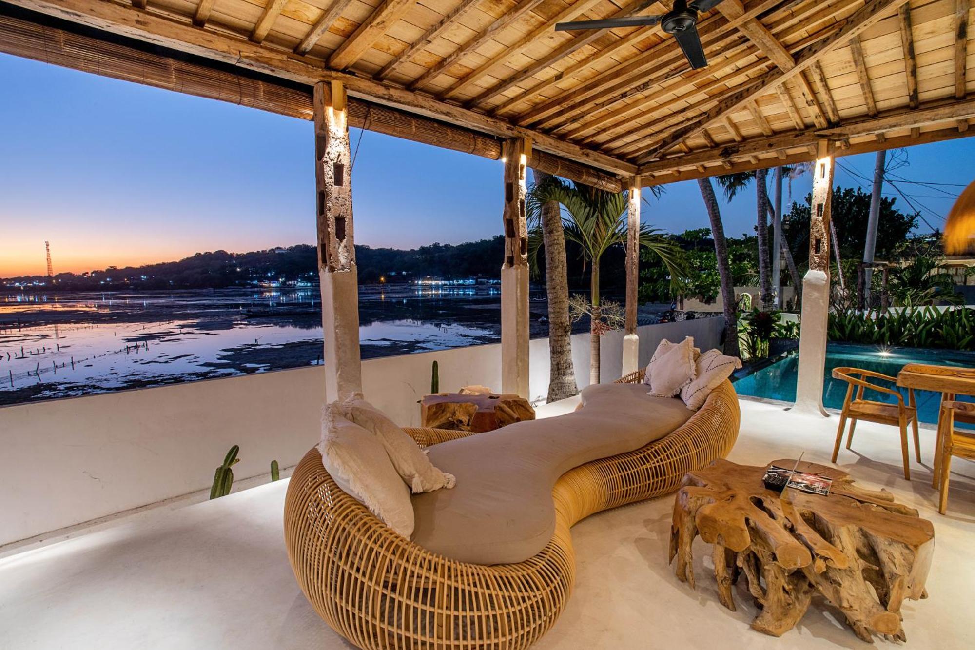 Sunset House Ceningan, 10 Person Beachview Private * Nusa Lembongan (Bali)