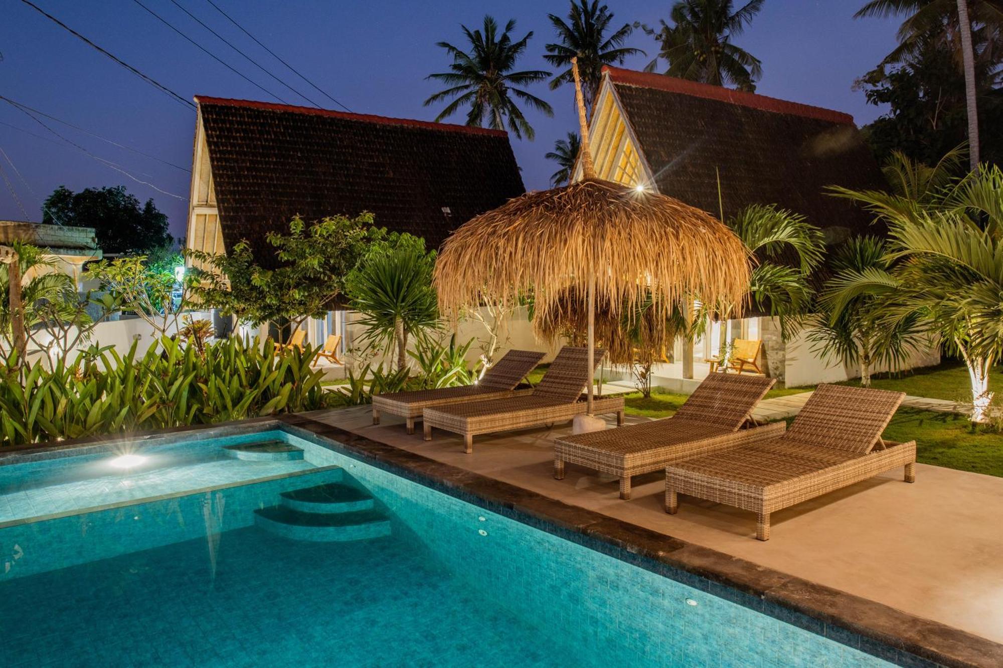 Sunset House Ceningan, 10 Person Beachview Private * Nusa Lembongan (Bali)