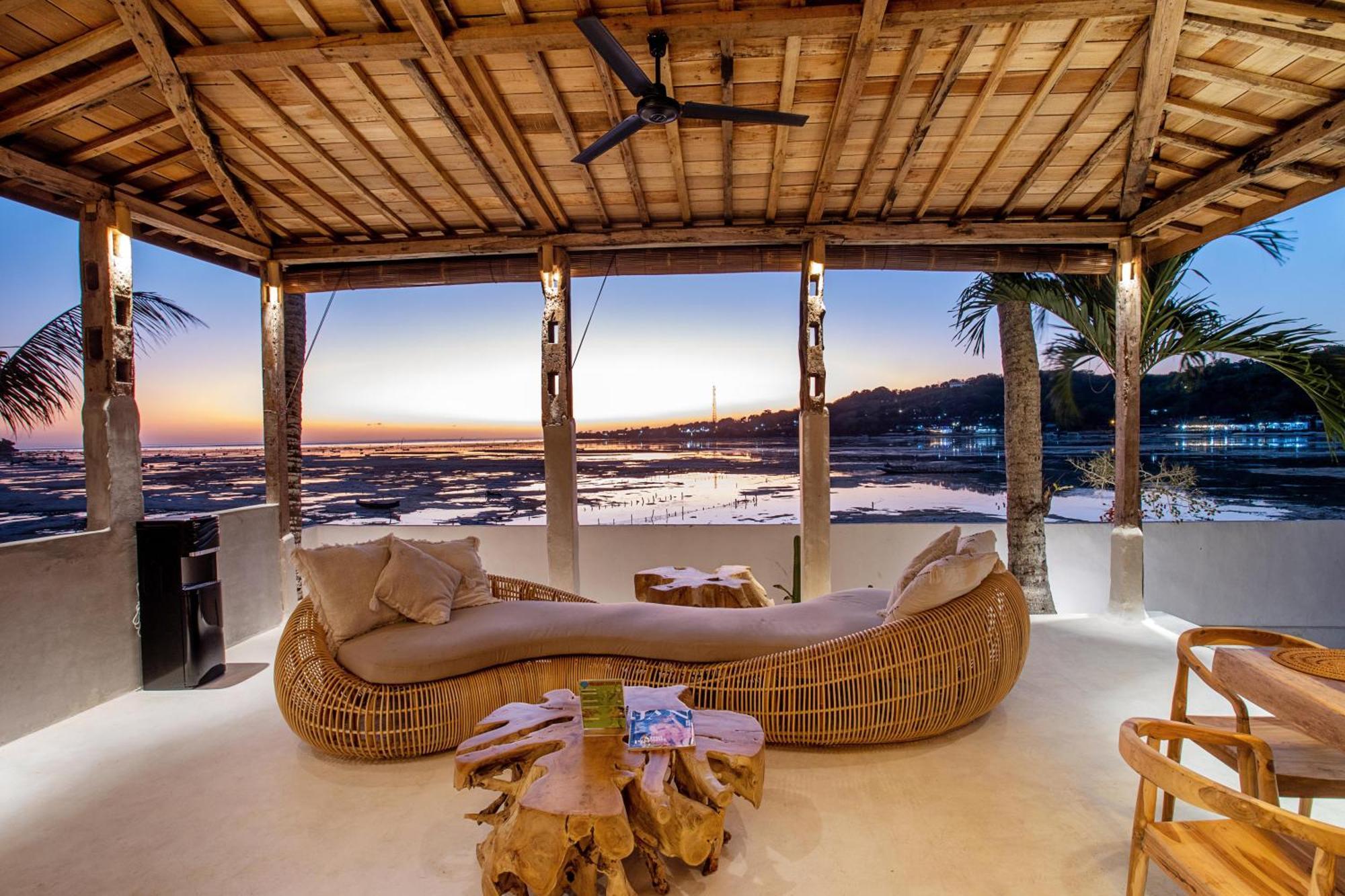Villa Sunset House Ceningan, 10 Person Beachview Private *