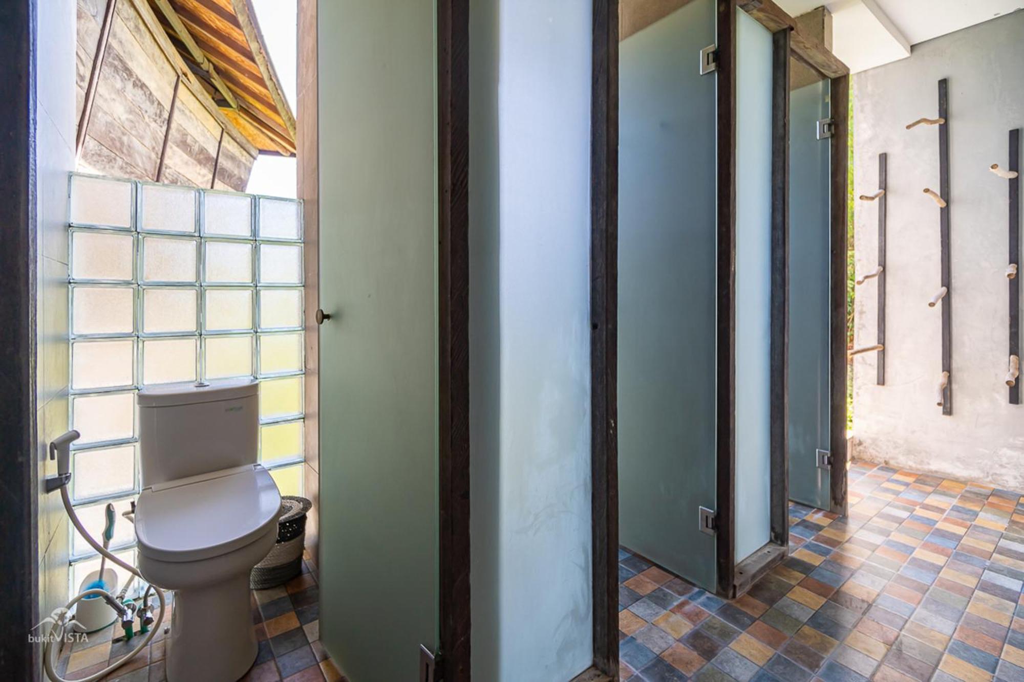 Bong Nusa Hostel