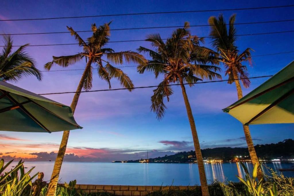 Sunset House Ceningan, 10 Person Beachview Private Villa *