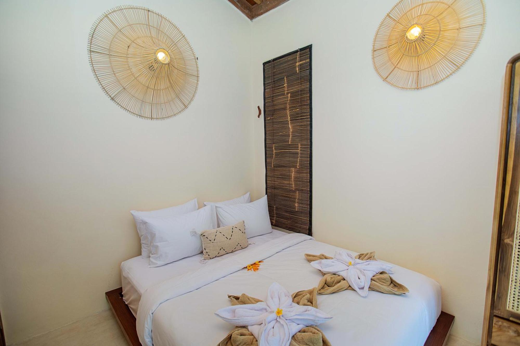 Sunset House Ceningan, 10 Person Beachview Private * Nusa Lembongan (Bali)