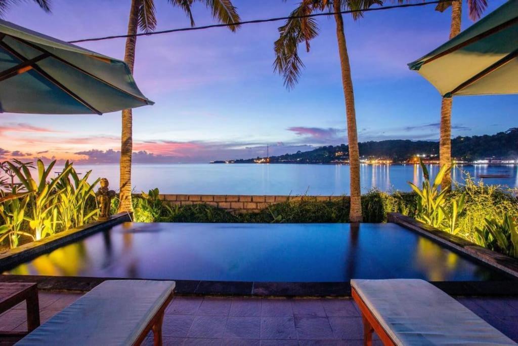 Villa Sunset House Ceningan, 10 Person Beachview Private Nusa Lembongan (Bali)