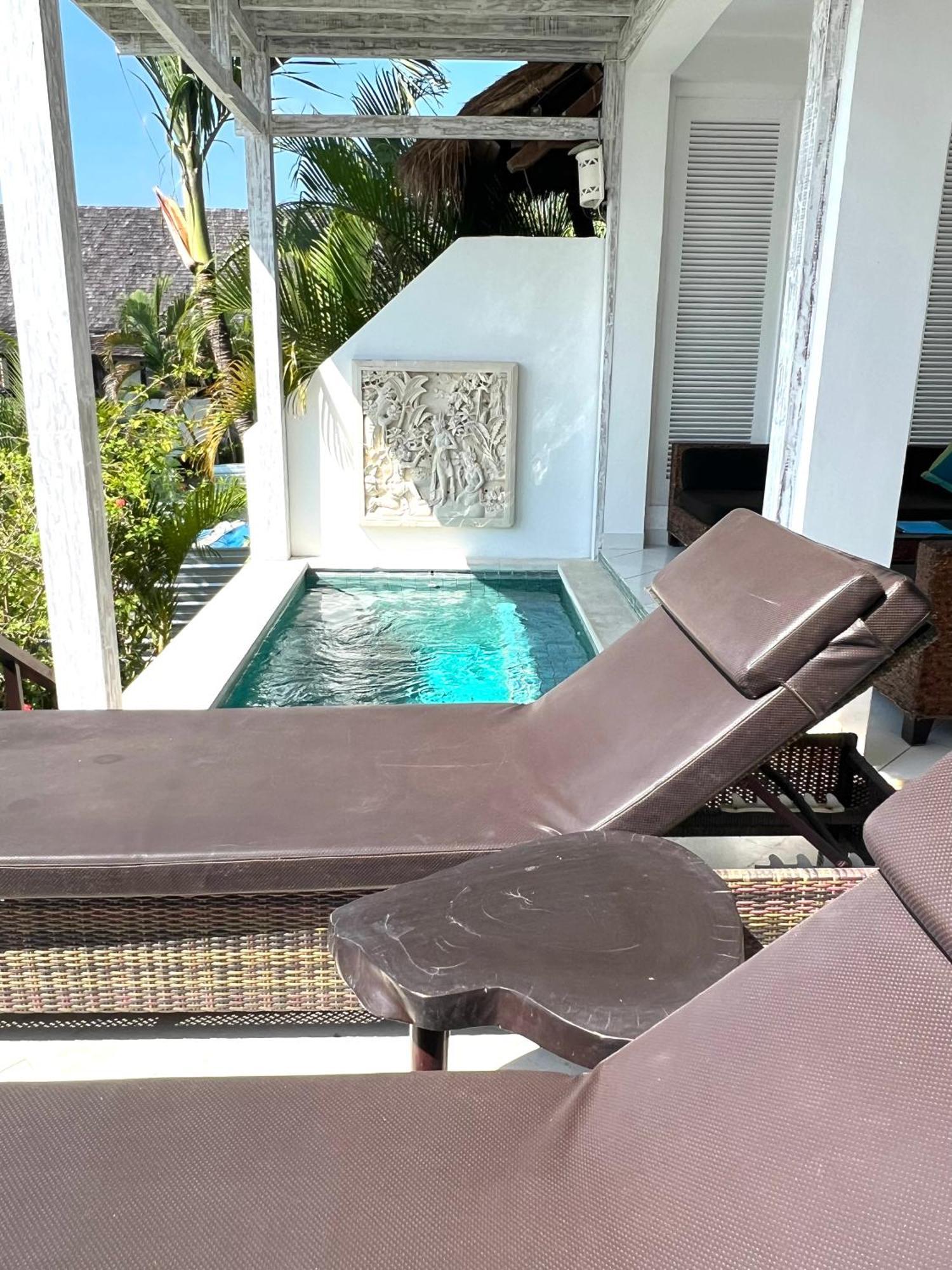 Villa Atas *