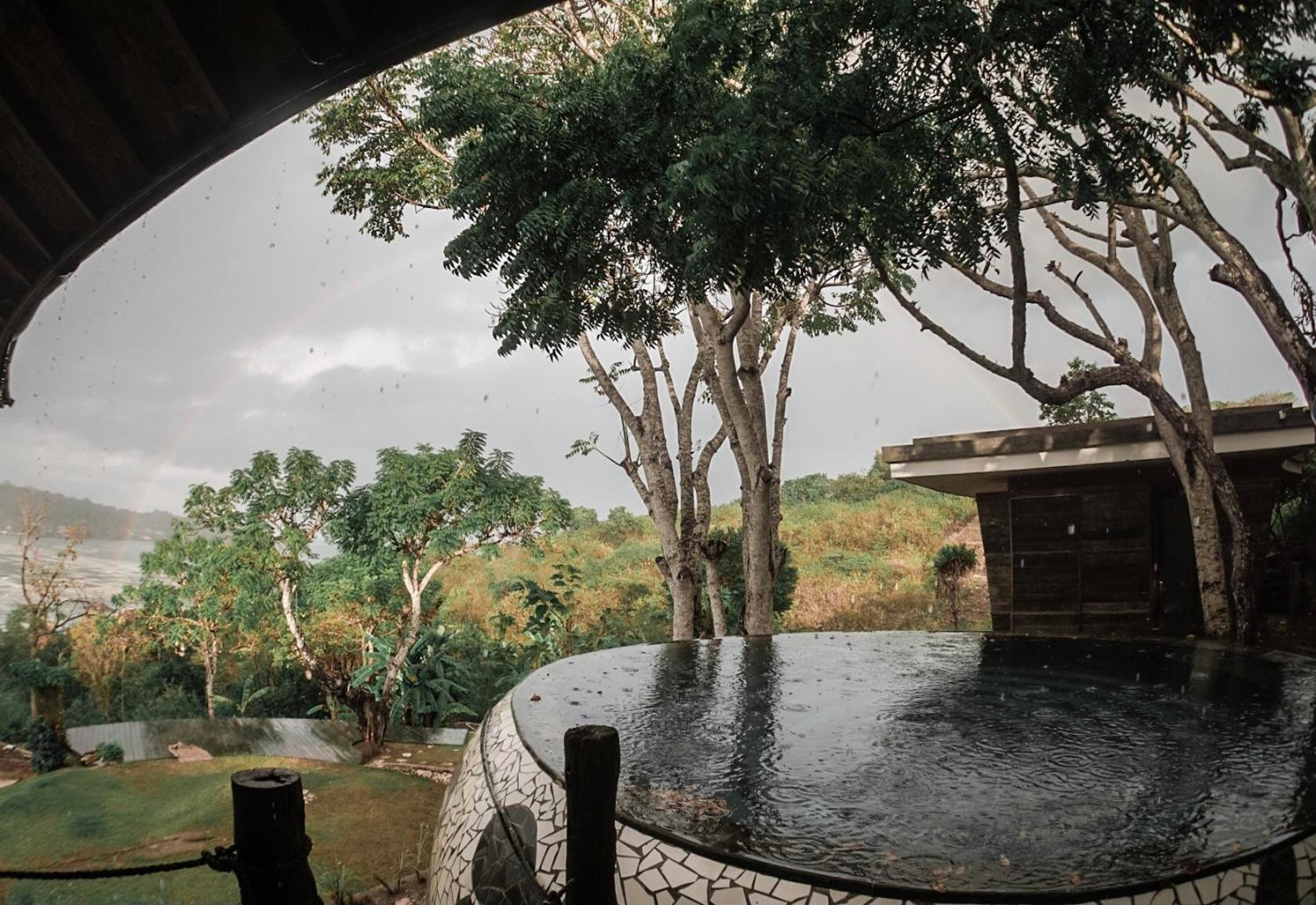Bong Nusa Hostel *