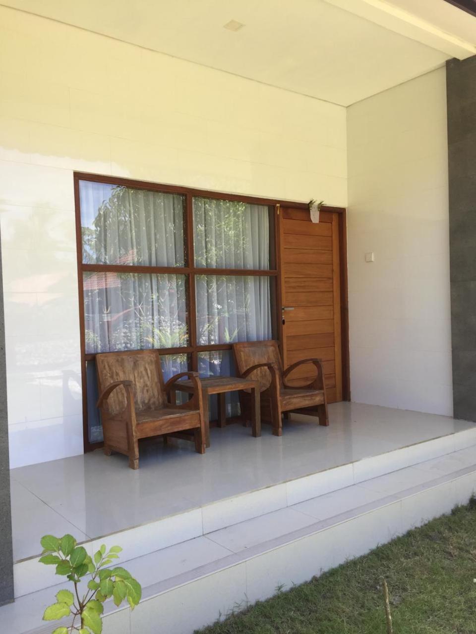 Maha Di Nusa Guest house *