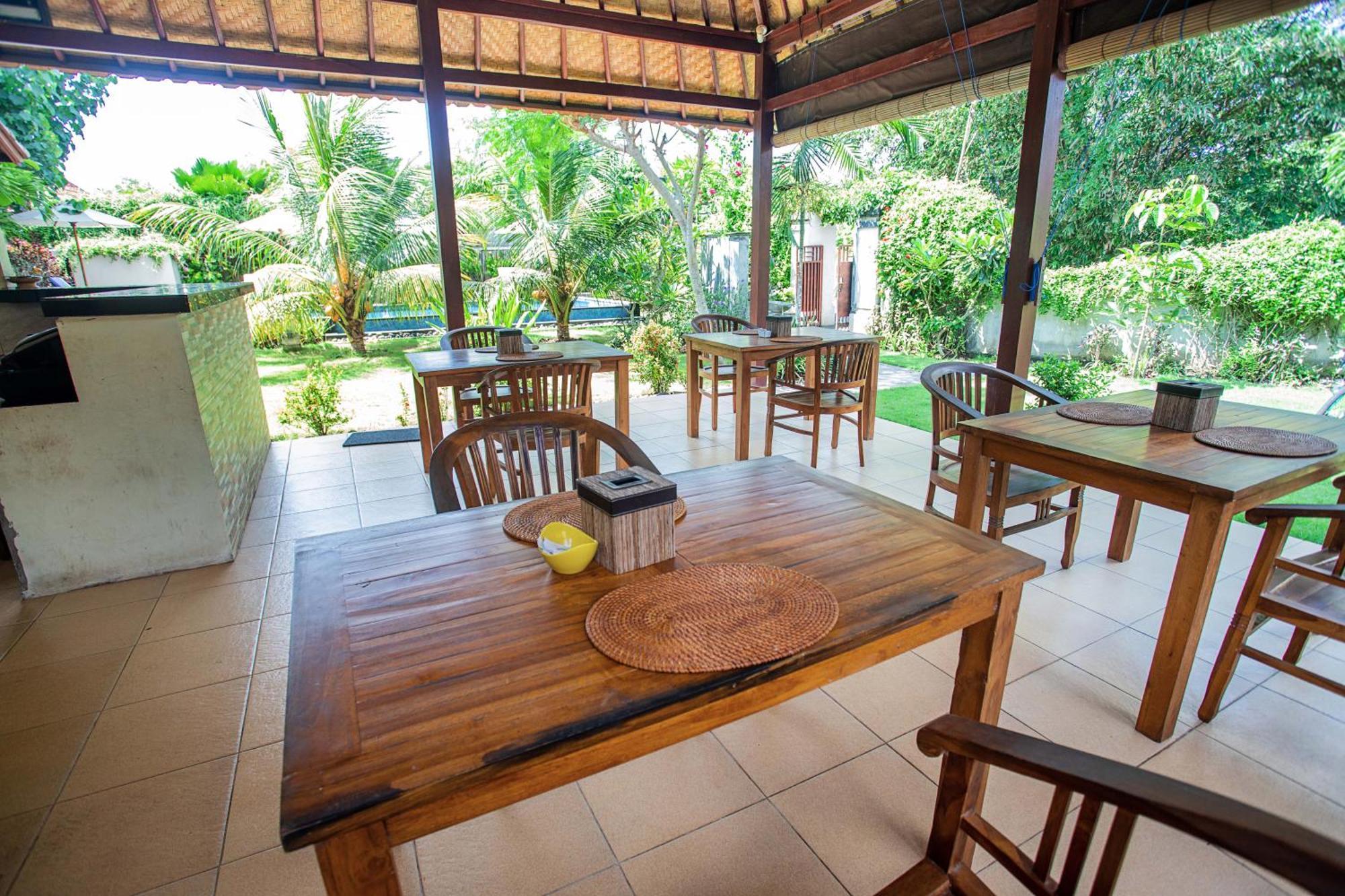 The Parnas Hotel 3*