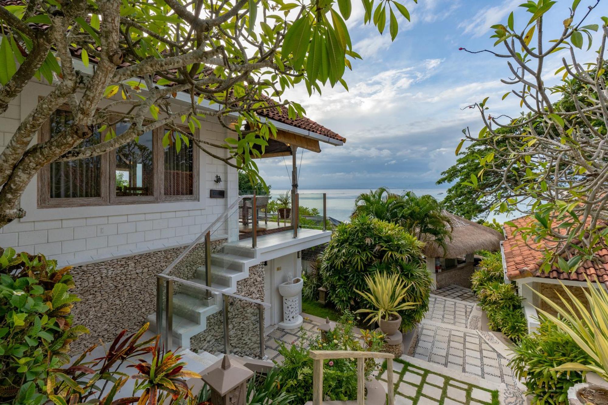 Villa Island *