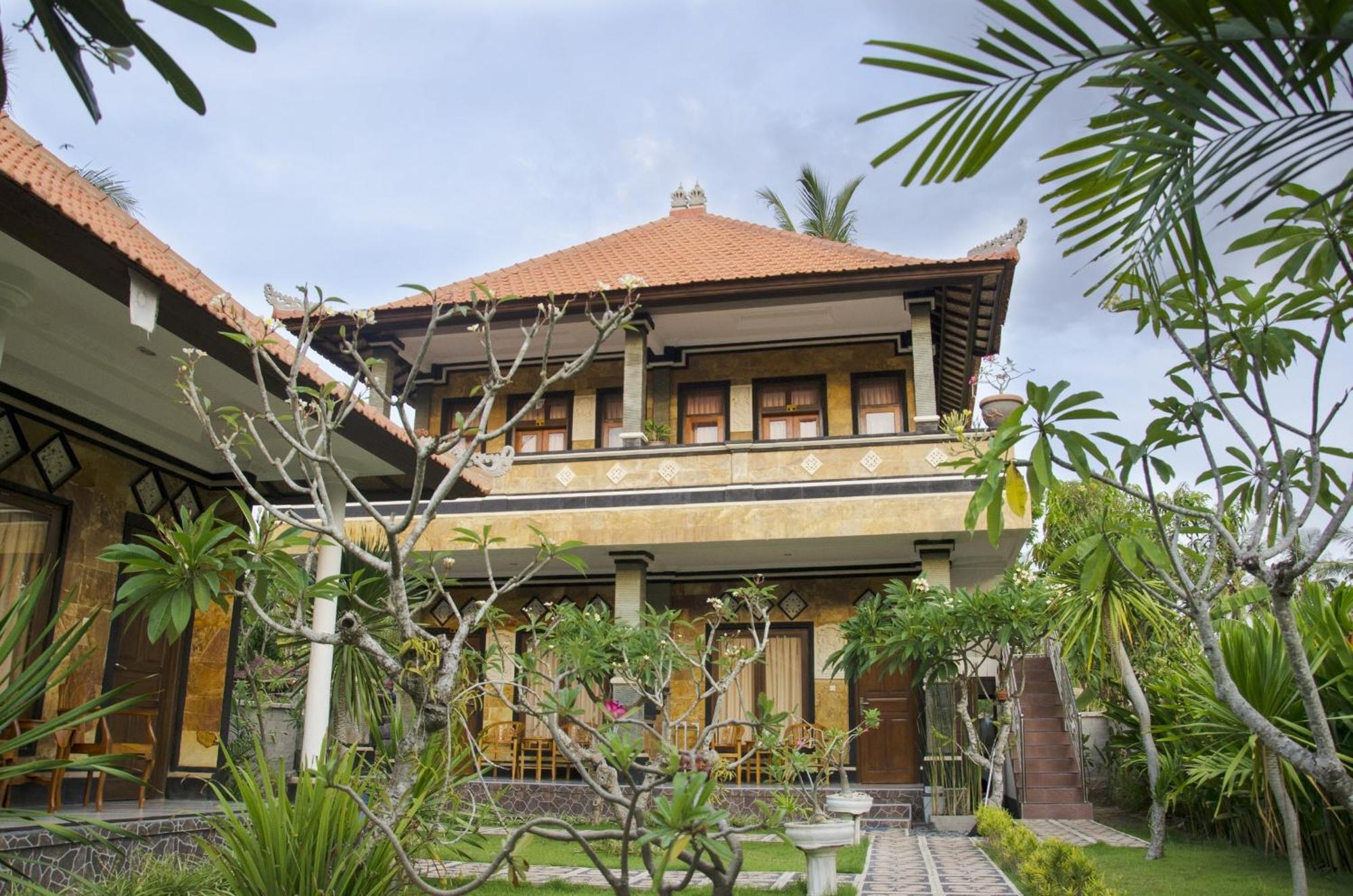 Wisma tamu Arya Enny Salon And Nusa Lembongan (Bali)
