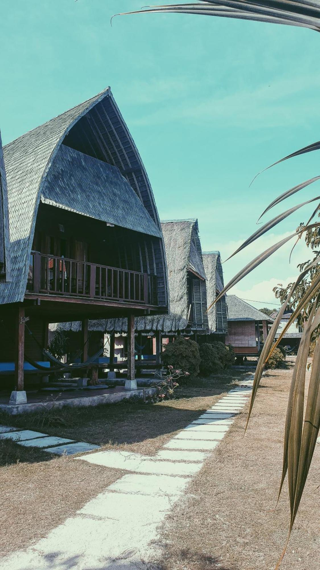 Suka Inn 3*