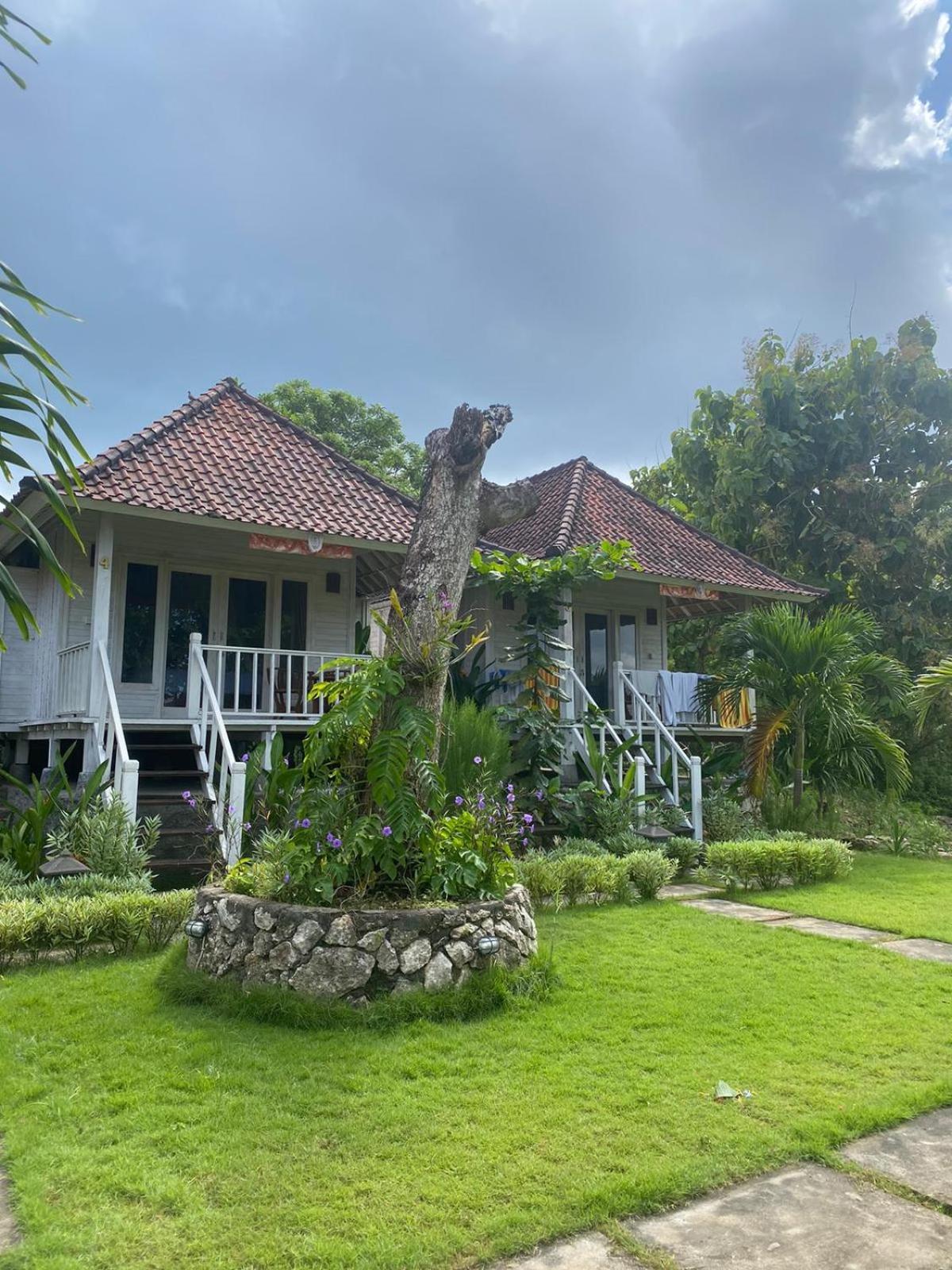 Paluh Huts Hotel 3*