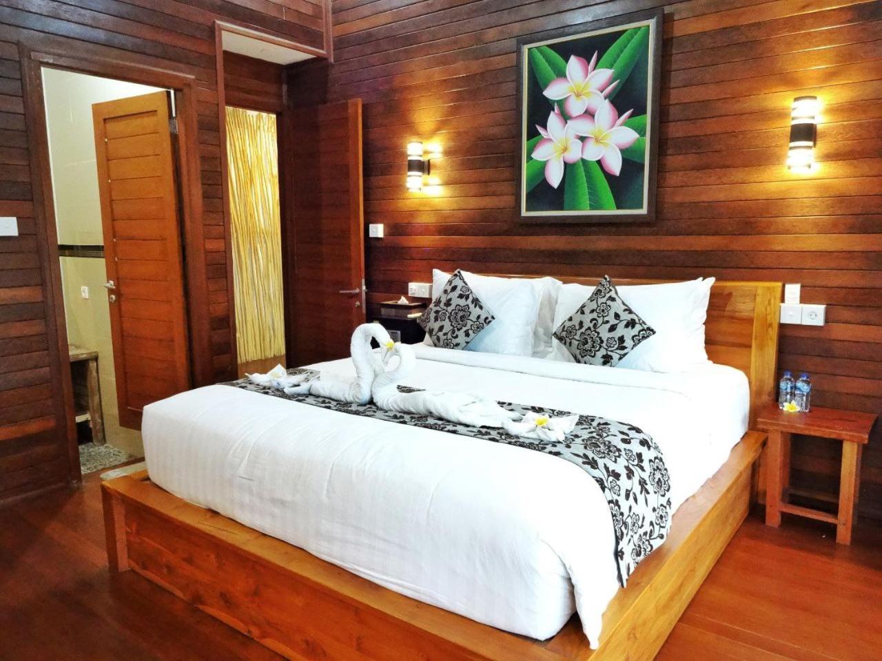 Cempaka & Restaurant Hotel Nusa Lembongan (Bali)