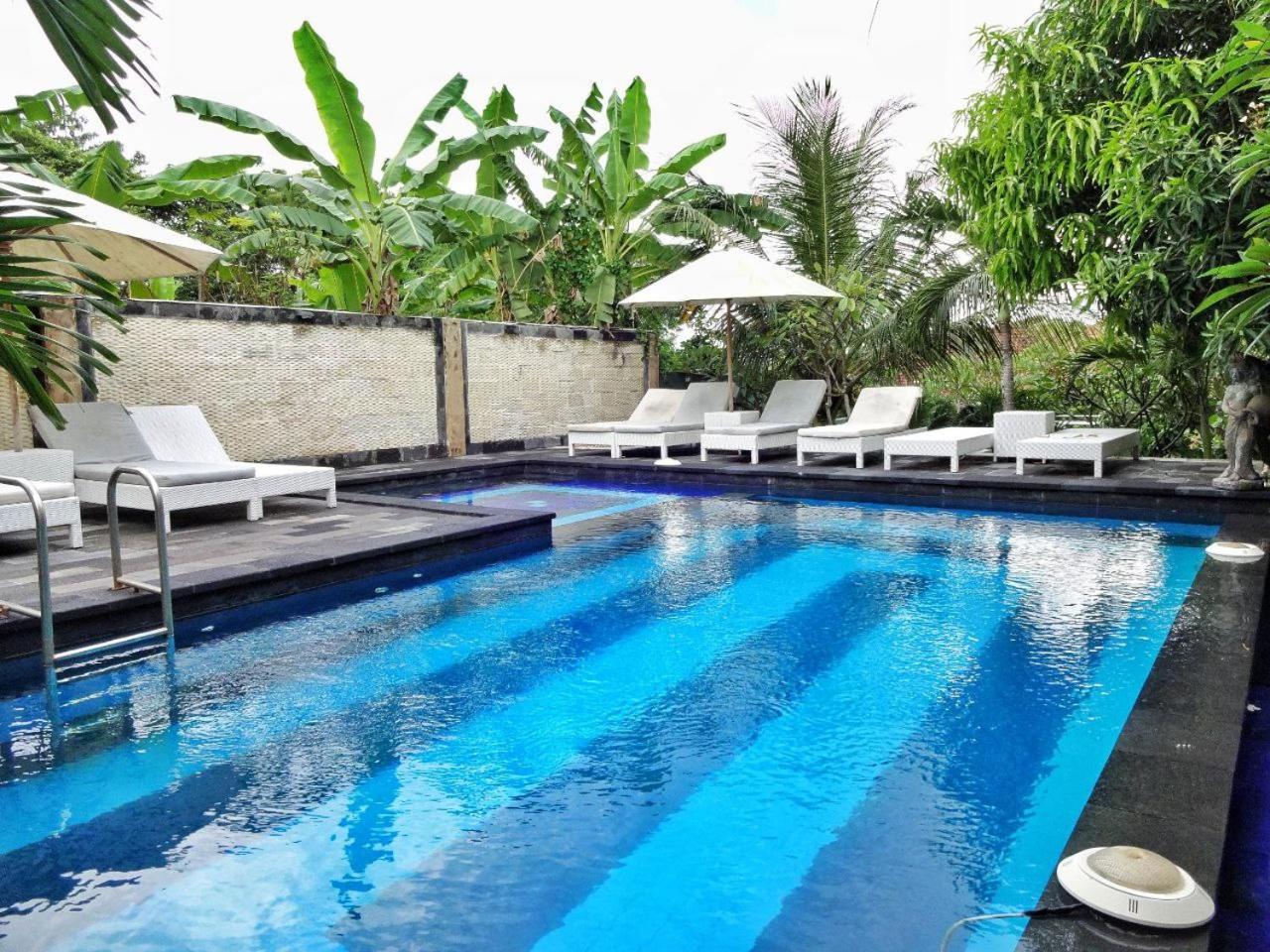 Cempaka & Restaurant Hotel 4*