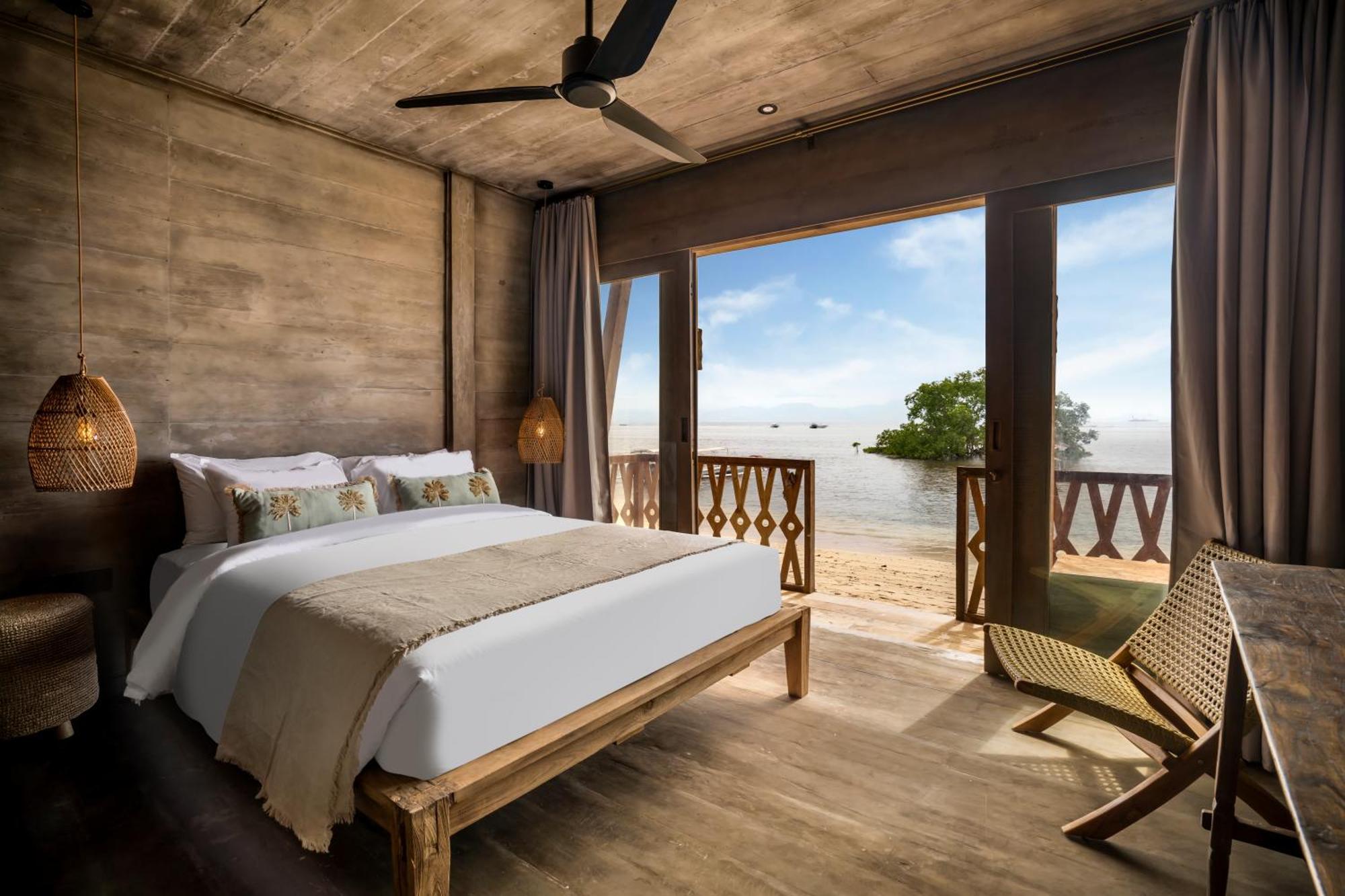Sunset Wood By Alfred In Bali Villa