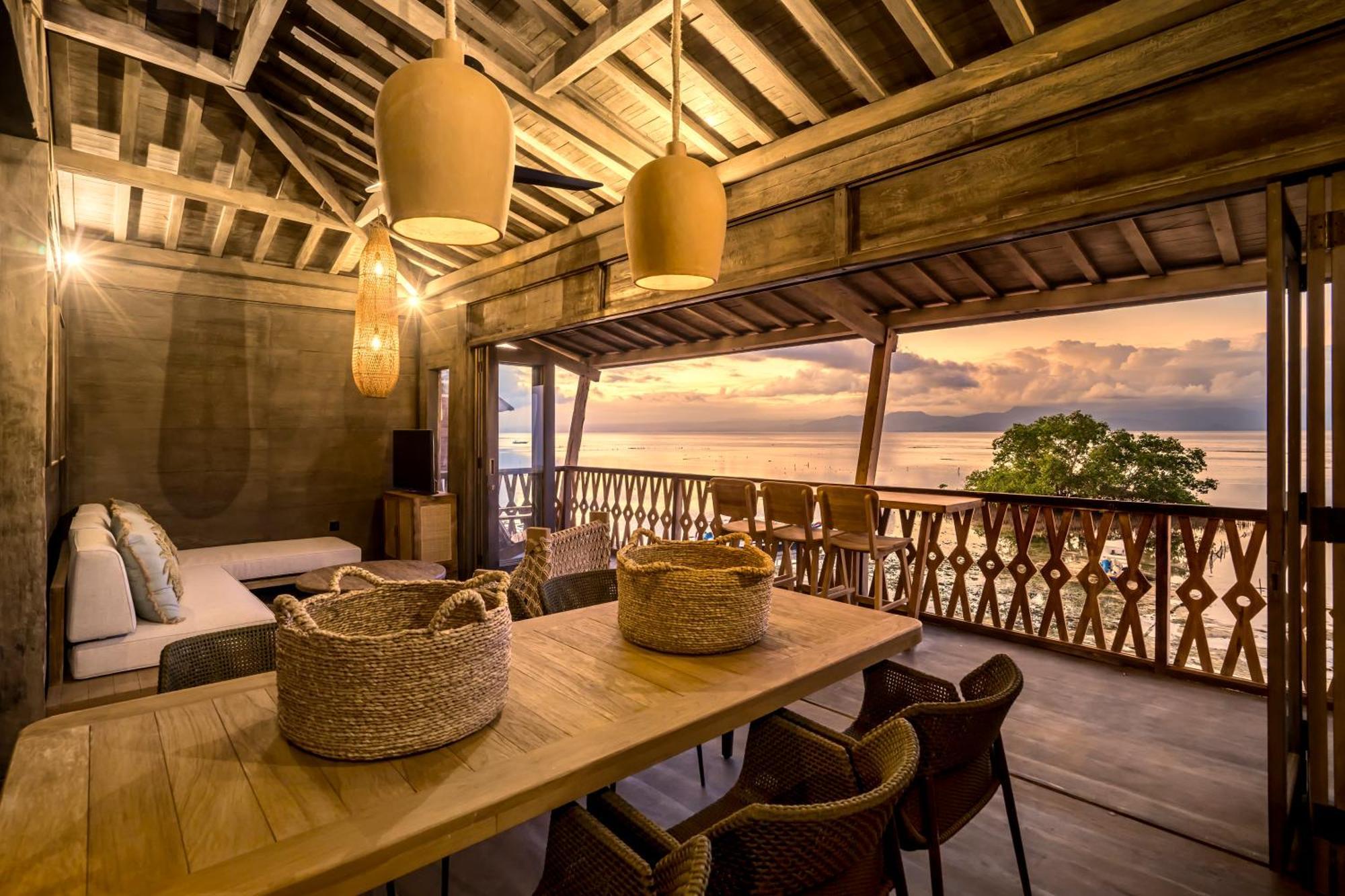 Sunset Wood By Alfred In Bali Villa *