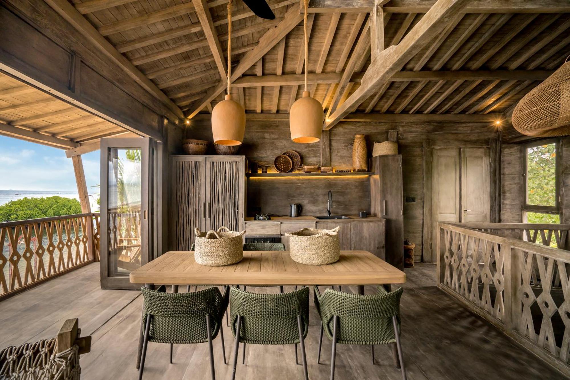 Sunset Wood By Alfred In Bali Villa *