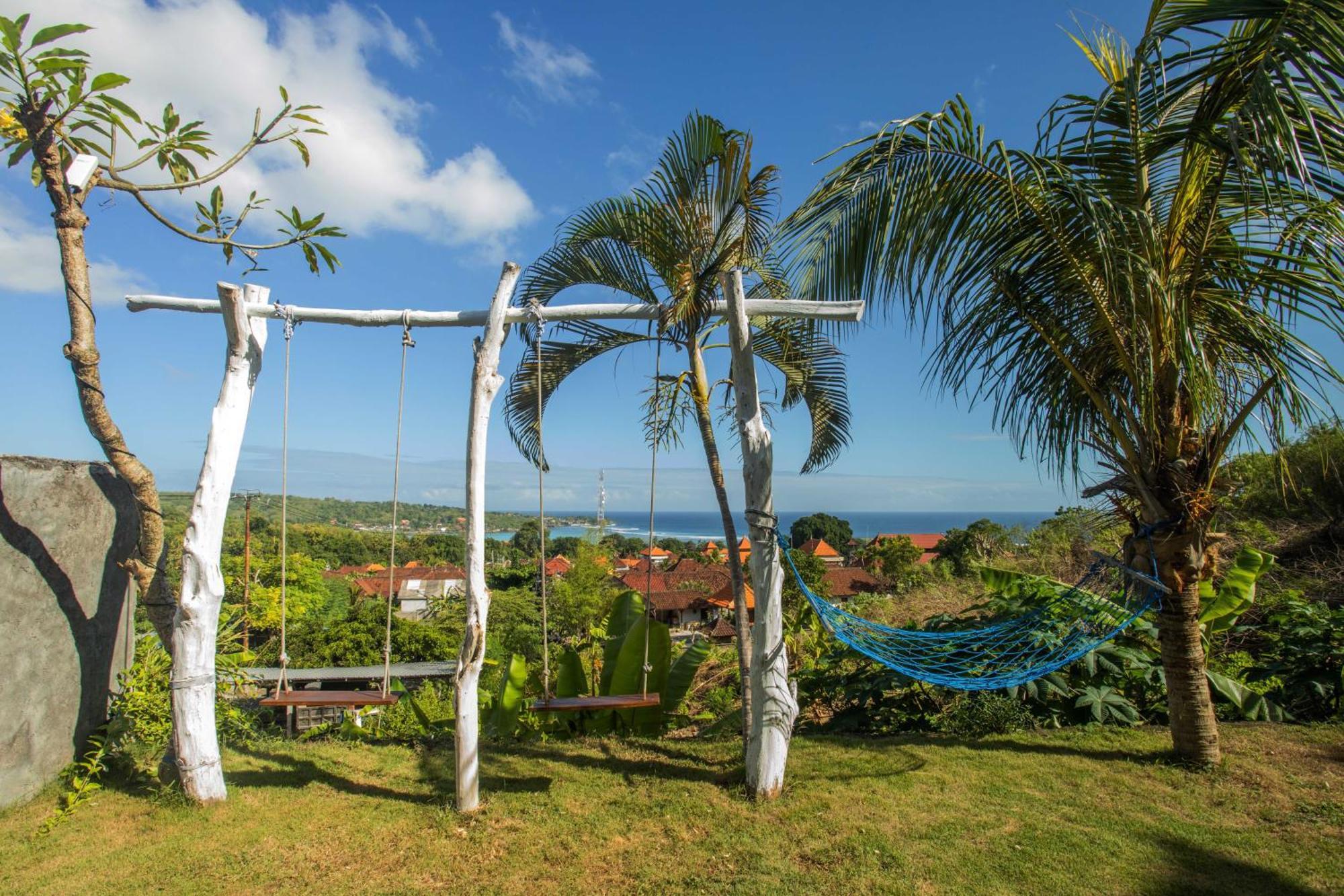 Sea View 3*