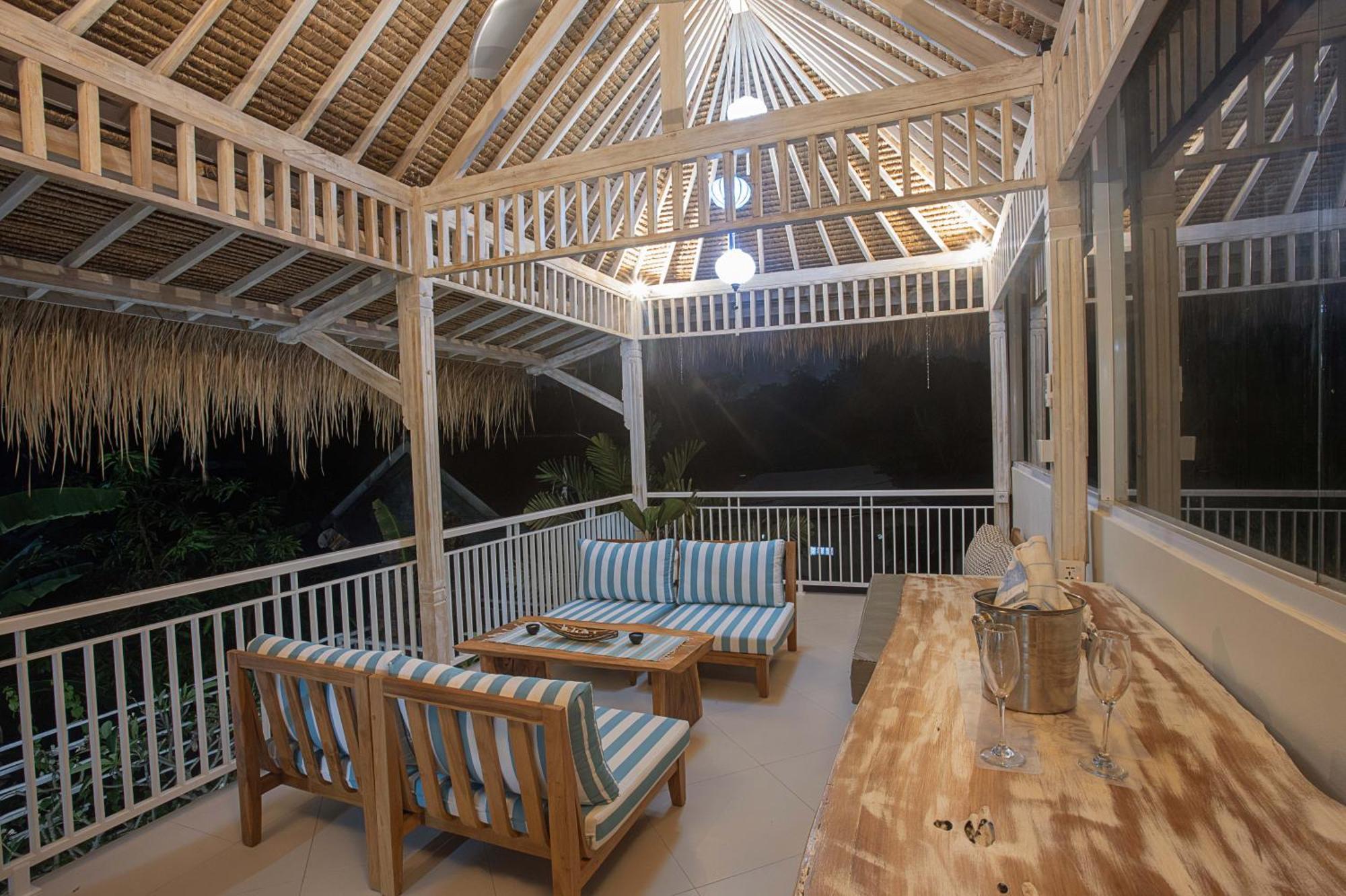 Island Style Retreat