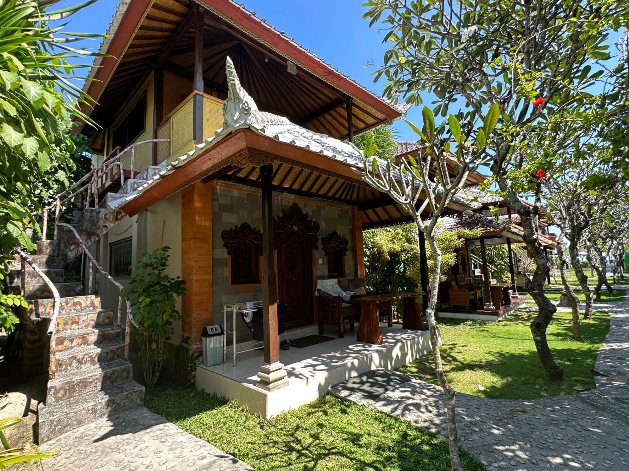 Holiday park Ketut Losmen *