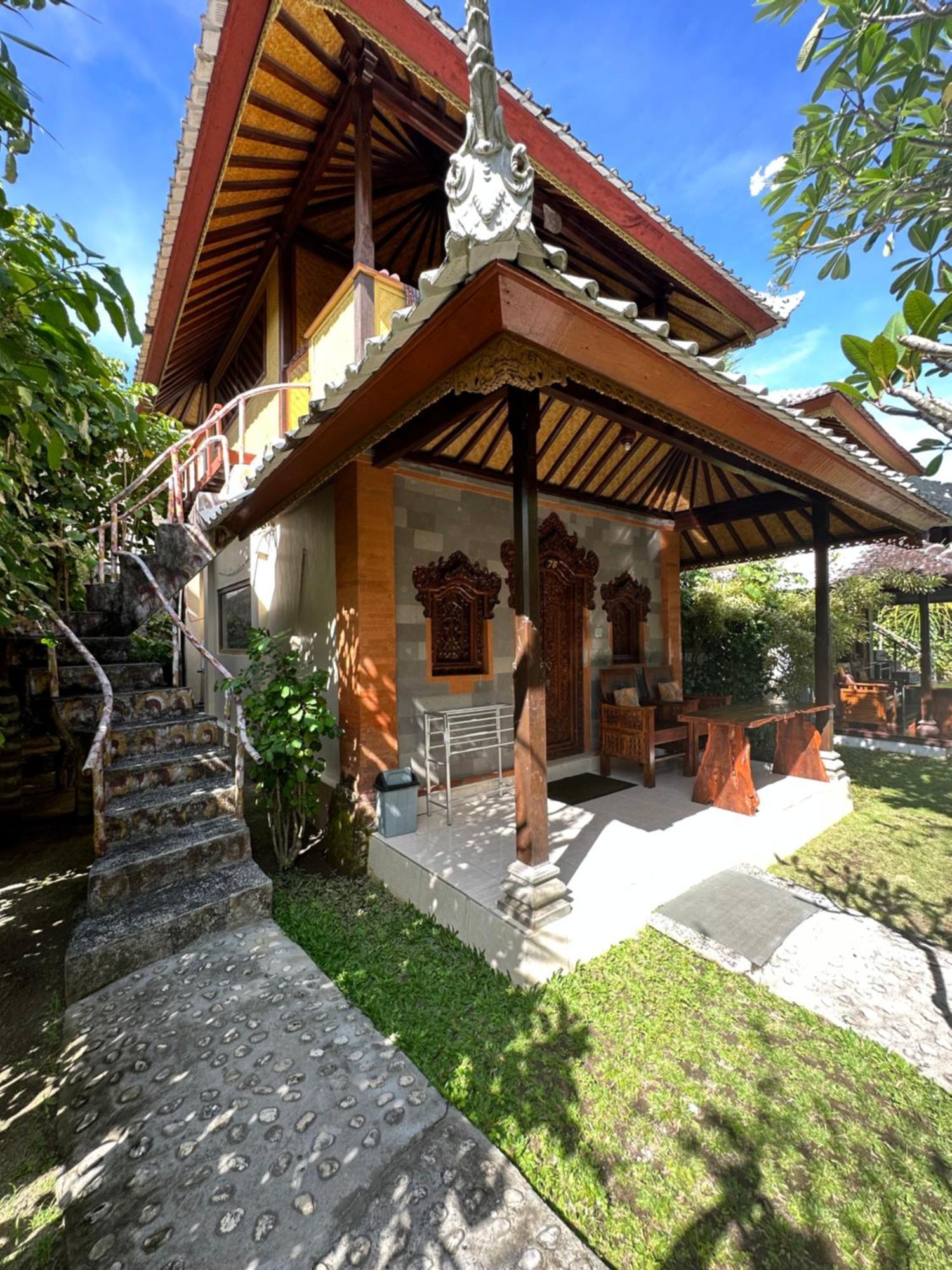 Ketut Losmen Holiday park