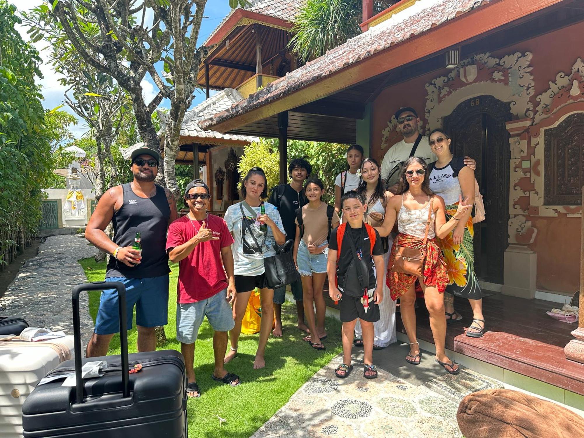 Ketut Losmen Holiday park *
