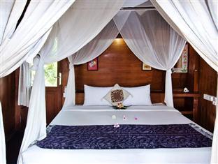 Lumbung Bali Huts
