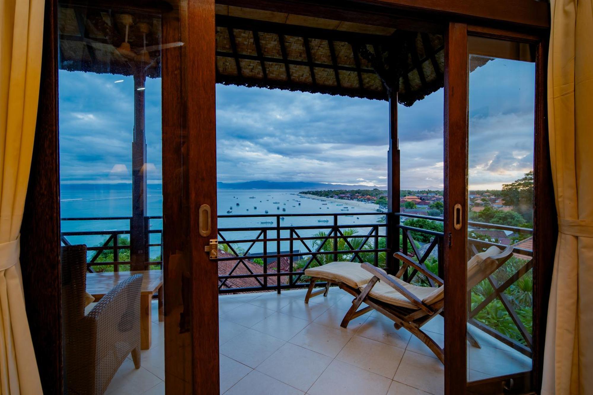 Hotel Reef *