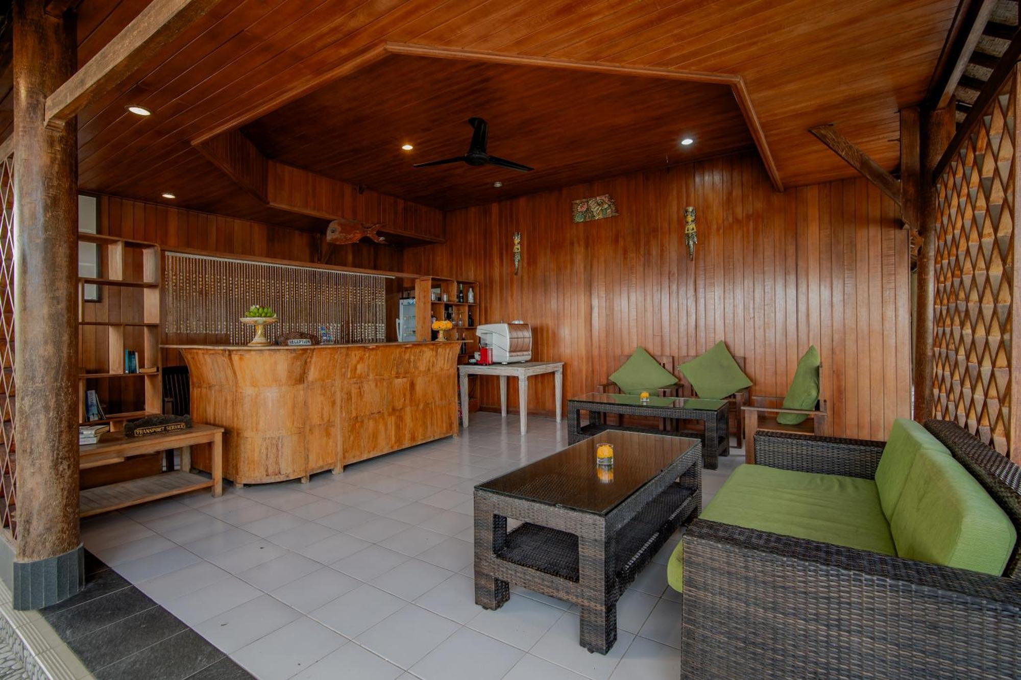 Hotel Reef *