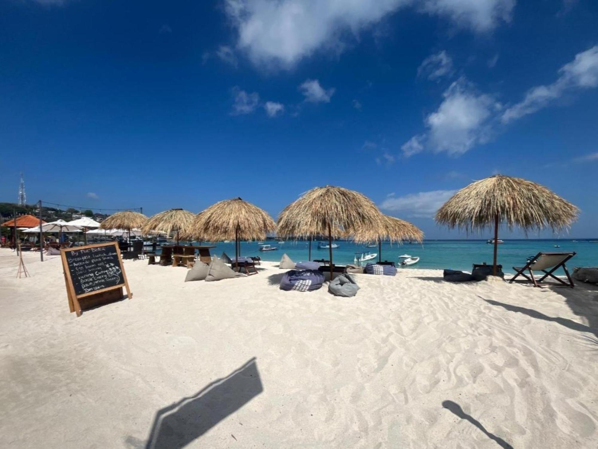 Wisma tamu The Huts Nusa Lembongan (Bali)