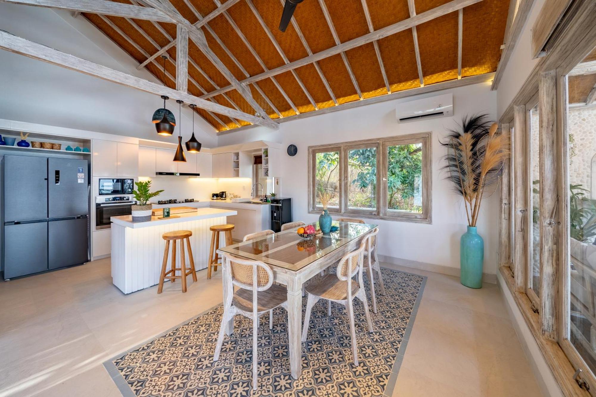 Villa Island