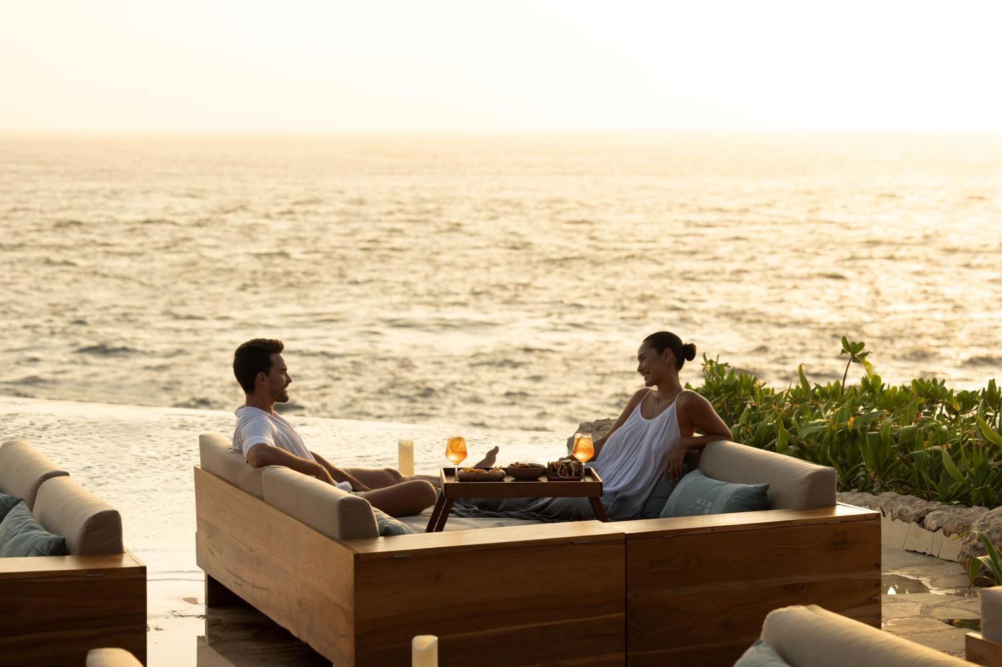 Tenda mewah Arna And Ocean Lounge 5*