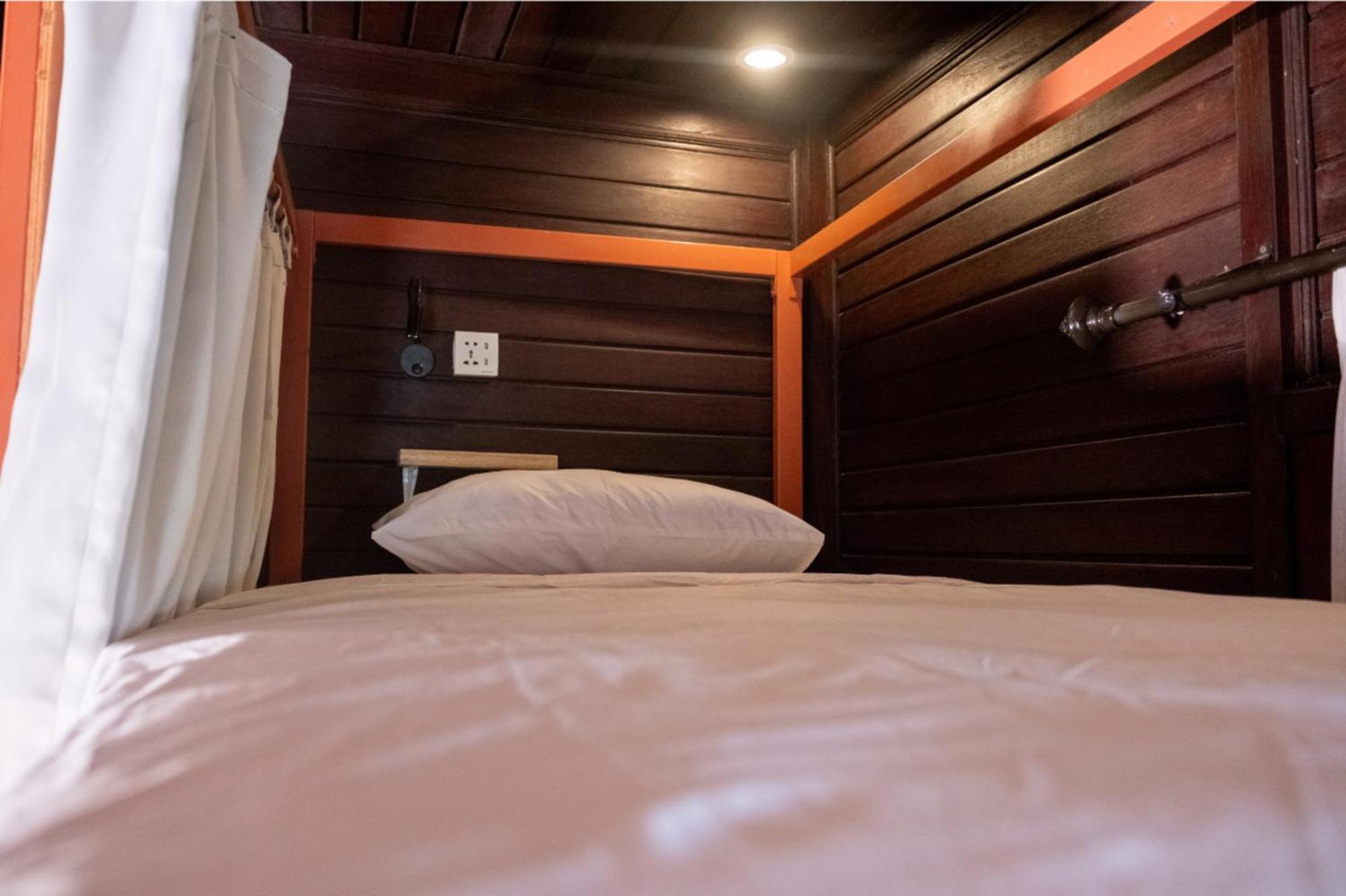 Mad Monkey Nusa Hostel