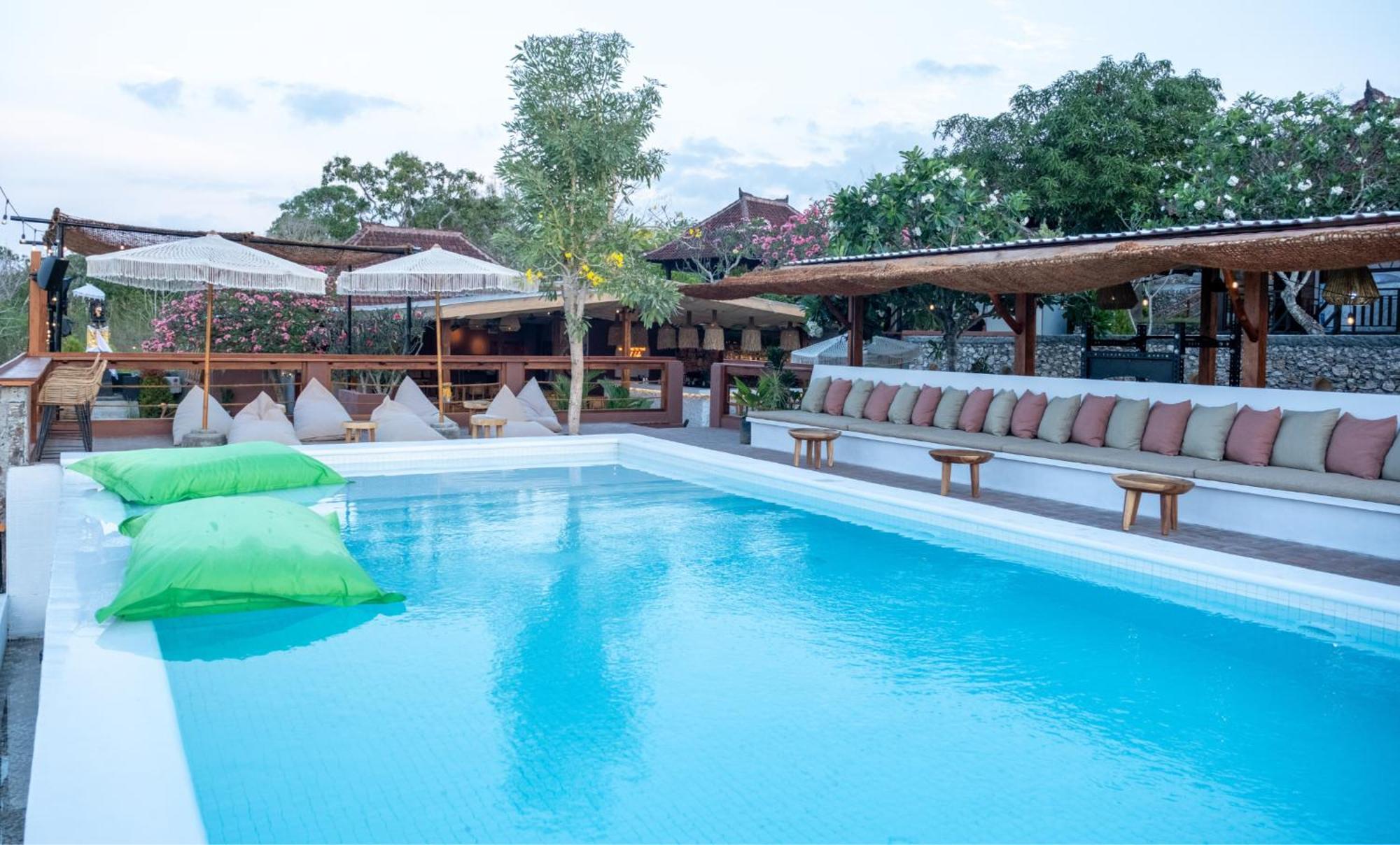 Hostel Mad Monkey Nusa *