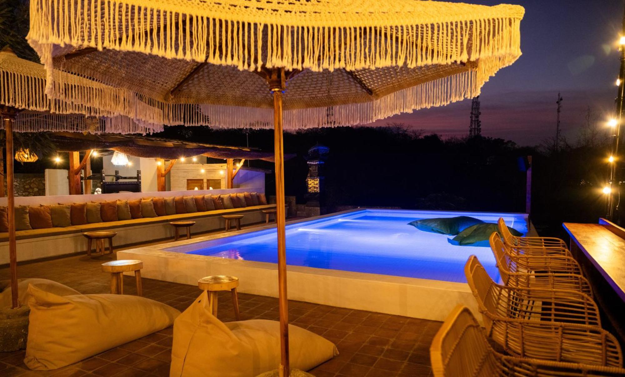 Hostel Mad Monkey Nusa Nusa Lembongan (Bali)
